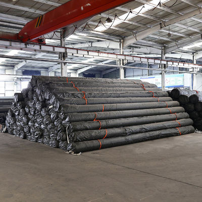 ল্যান্ডফিল লাইনার এবং খনি প্রকল্পের জন্য ৫০ থেকে ১০০ মিটার দৈর্ঘ্যের জলরোধী বাধা সহ হাইড্রোস্ট্যাটিক চাপ প্রতিরোধক জিওমেমব্রেন