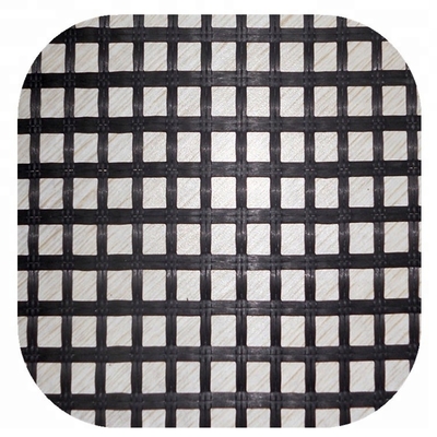 200m PET Geogrid পলিয়েস্টার রাস্তার জন্য Geogrid 3m 6m চওড়া 3d মডেল ডিজাইন