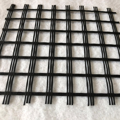 200m PET Geogrid পলিয়েস্টার রাস্তার জন্য Geogrid 3m 6m চওড়া 3d মডেল ডিজাইন